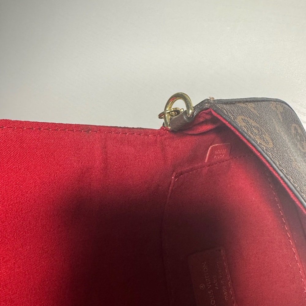 Louis Vuitton Brown Monogram Clutch - Picture 8 of 9